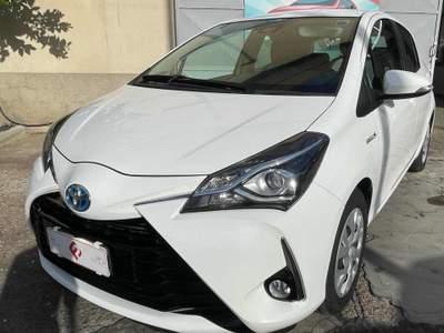 Toyota Yaris 1.0 5 porte Business Bianco usata AGROPOLI