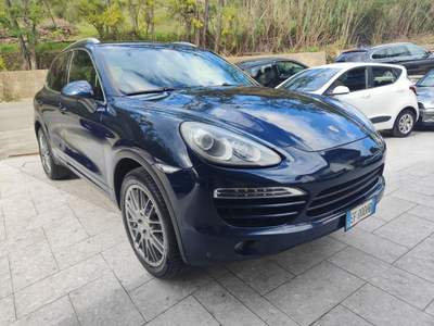 Porsche Cayenne 3.0 V6 tdi tiptronic 240cv - EURO5 Blu/Azzurro usata Cappelle sul Tavo