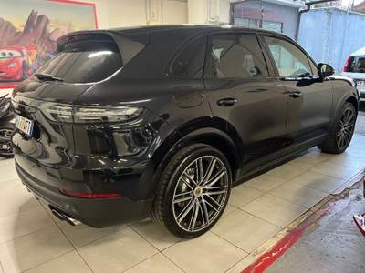 Porsche Cayenne 3.0 V6 TIPTRONIC PELLE TETTO APRIBILE Nero usata Collegno