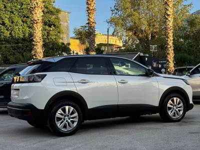 Peugeot 3008 Peugeot 3008 1.5 bluehdi Active Pack S 131CV IVA Bianco usata QUARTU SANT'ELENA