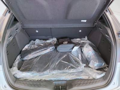 Toyota C-HR 2.0H HSD (184 cv) 2WD E-CVT TREND Argento usata Mosciano Sant'Angelo