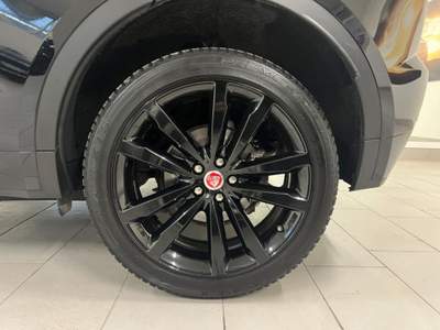 Jaguar E-Pace 2.0D 150 CV AWD aut. R-Dynamic FULL BLACK !! Nero usata Rovereto