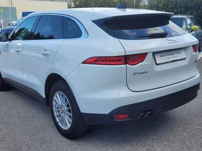 Jaguar F-Pace 2.0 D 180 CV AWD aut. Bianco usata Monte di Procida