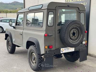 Land Rover Defender Defender 90 2.5 td County Verde usata Senise