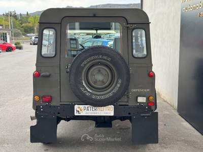 Land Rover Defender Defender 90 2.5 td County Verde usata Senise