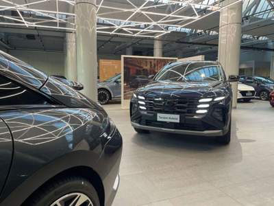 Hyundai Tucson 1.6 HEV FULL HYBRID"EXCELLENCE"-PROMO PER P.IVA Grigio usata Milano