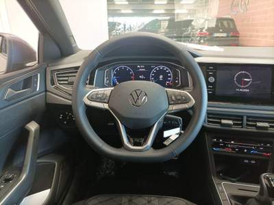 Volkswagen Taigo 1.0 TSI 81KW 110 CV R-Line Grigio usata Magenta