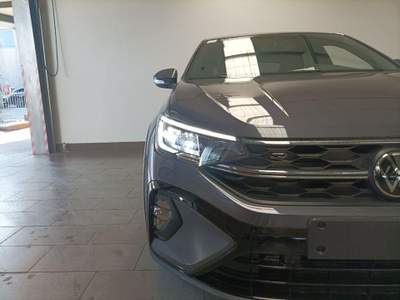 Volkswagen Taigo 1.0 TSI 81KW 110 CV R-Line Grigio usata Magenta