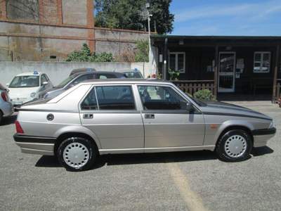 Alfa Romeo 75 1.8 IE Argento usata Roma