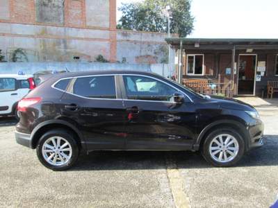 Nissan Qashqai 1.2 DIG-T Visia Nero usata Roma