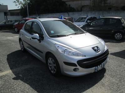 Peugeot 207 1.4 HDi 70CV 5p. Argento usata Roma
