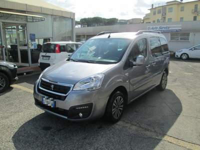Peugeot Partner Tepee BlueHDi 120 S&S Outdoor N1 Autocarro Grigio usata Roma