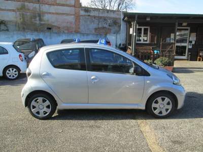Toyota Aygo 1.0 12V VVT-i 5 porte Argento usata Roma
