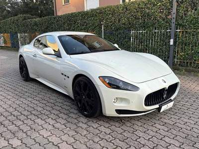 Maserati GranTurismo 4.7 S (AUTOMATICA CON LEVA) NAVIGATORE CERCHI 20" Bianco usata Monza