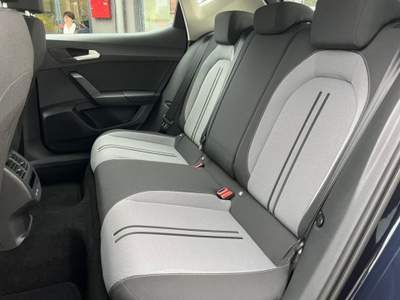 Seat Leon 1.5 TGI Style Blu/Azzurro usata Castelnuovo Rangone