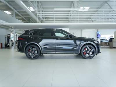 Jaguar F-Pace (X761)  5.0 V8 550 CV AWD aut. SVR Nero usata Padova