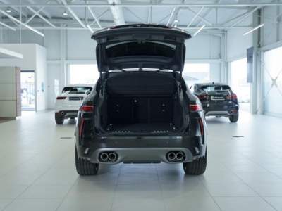 Jaguar F-Pace (X761)  5.0 V8 550 CV AWD aut. SVR Nero usata Vicenza