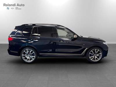 BMW X7 X7 xdrive M50i Individual Composition auto 7p.ti Blu/Azzurro usata Casale Monferrato