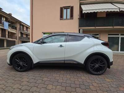 Toyota C-HR 2.0 Hybrid E-CVT Trend 184 CV Bianco usata Cava Manara