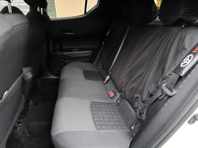 Toyota C-HR 2.0 Hybrid E-CVT Trend 184 CV Bianco usata Cava Manara