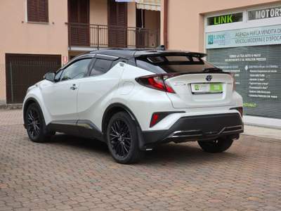 Toyota C-HR 2.0 Hybrid E-CVT Trend 184 CV Bianco usata Cava Manara