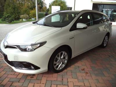 Toyota Auris 1.8 Hybrid Business Bianco usata Preganziol
