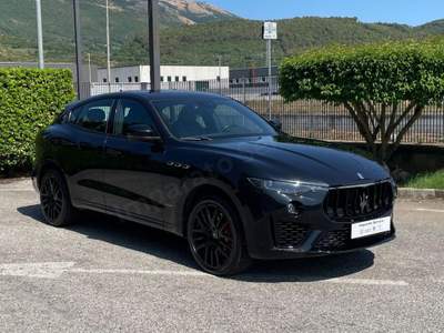 Maserati Levante 3.0 V6 DS Gransport Q4 184KW/250CV Nero usata Polla