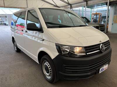 Volkswagen Caravelle 2.0 TDI 102CV PC Trendline AUTOCARRO Bianco usata San Giovanni Lupatoto