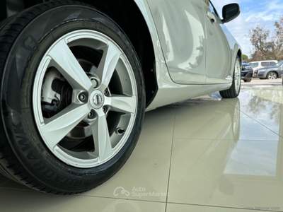 Volvo V40 V40 D2 Business Grigio usata San Michele salentino