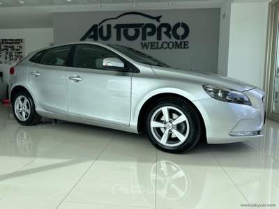 Volvo V40 V40 D2 Business Grigio usata San Michele salentino