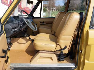 Land Rover Range Rover Tre Porte Classic cc 3500 Suffisso A Giallo usata RONCADE