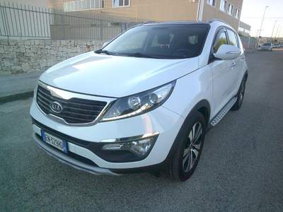 Kia Sportage 1.7 CRDI 2WD Active Full Op. Bianco usata Montemesola
