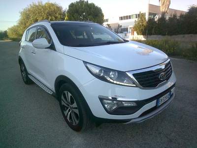 Kia Sportage 1.7 CRDI 2WD Active Full Op. Bianco usata Montemesola