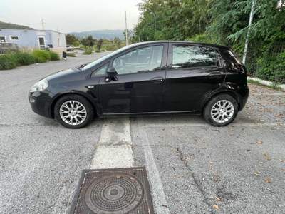 Fiat Punto Evo 1.3 Mjt 95 CV DPF 5 porte S&S Dynamic Nero usata AGROPOLI