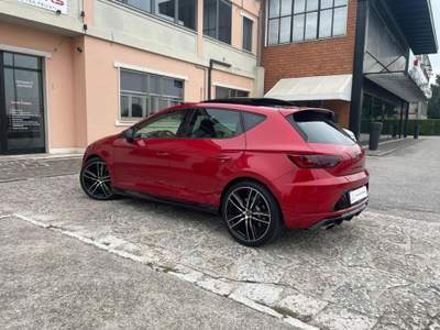 Seat Leon 2.0 TSI DSG 5p. Cupra Rosso usata Marmirolo