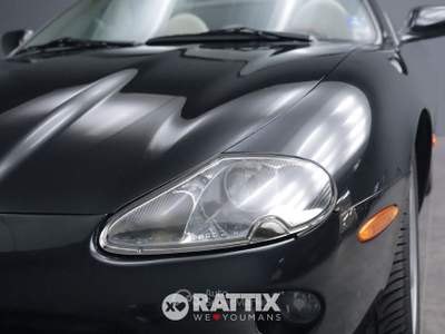 Jaguar XK xk8 convertible 4.0 Nero usata Barzago