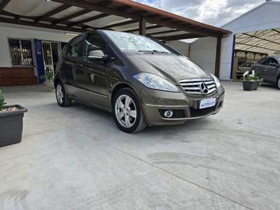 Mercedes-Benz Classe A AUTOMATIC Avantgarde Oro usata Sassari