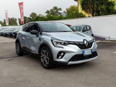 Renault Captur Full Hybrid E-Tech 145 CV Intens Grigio usata Fondi