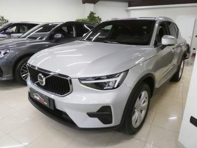 Volvo XC40 1.5 T2 129Cv Momentum - LED, Navi, Cockpit, Traino Grigio usata Boves
