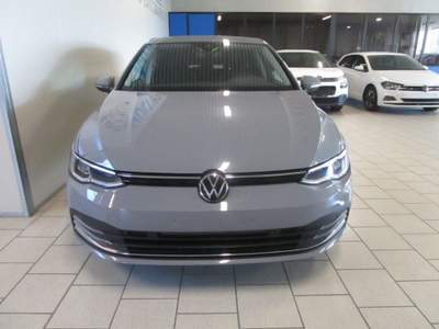 Volkswagen Golf 2.0 TDI SCR Moove Style Navi Led Promo Grigio usata Piacenza