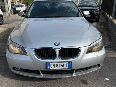 BMW Serie 5 525d d cat Futura Argento usata AGROPOLI