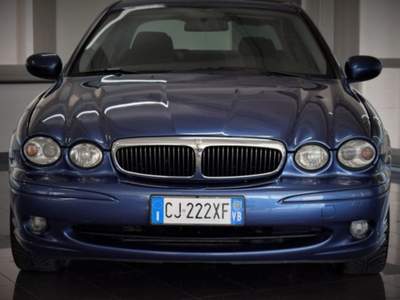 Jaguar X-Type Jaguar X-Type 2.0 D Executive Blu/Azzurro usata CRISPIANO