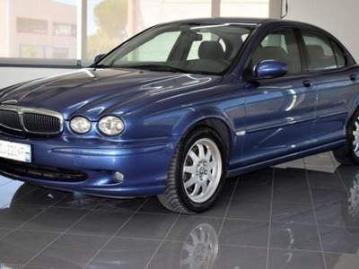 Jaguar X-Type Jaguar X-Type 2.0 D Executive Blu/Azzurro usata CRISPIANO