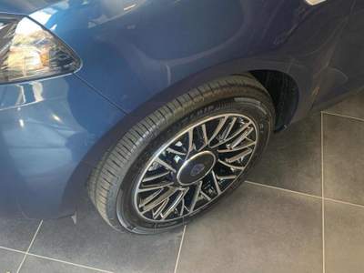 Lancia Ypsilon 1.0 FireFly 5 porte S&S Hybrid Platino Blu/Azzurro usata Iglesias