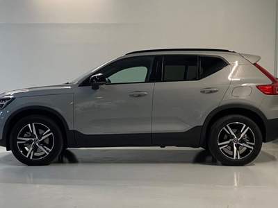 Volvo XC40 B3 automatico Plus Dark Grigio usata Saronno