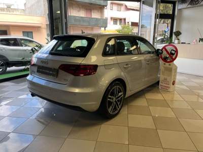 Audi A3 SPB 1.6 TDI 105cv S tronic *LED*NAVI Grigio usata Mesagne