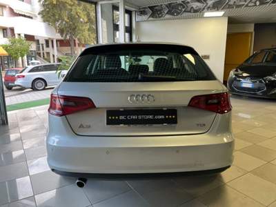 Audi A3 SPB 1.6 TDI 105cv S tronic *LED*NAVI Grigio usata Mesagne