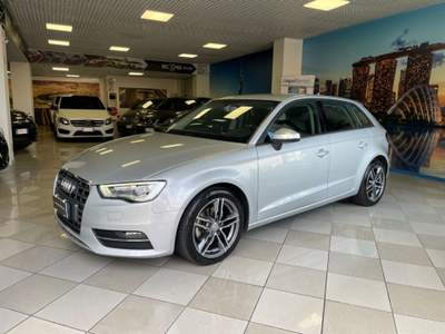 Audi A3 SPB 1.6 TDI 105cv S tronic *LED*NAVI Grigio usata Mesagne