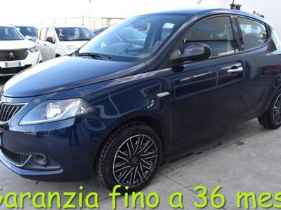 Lancia Ypsilon 1.0 FireFly 5 porte S&S Hybrid Ecochic Gold Blu/Azzurro usata San Vito dei Normanni
