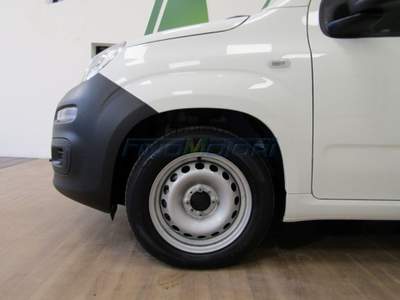 Fiat Panda 1.0 GSE S&S Hybrid Pop Van 2 posti Bianco usata Fino Mornasco